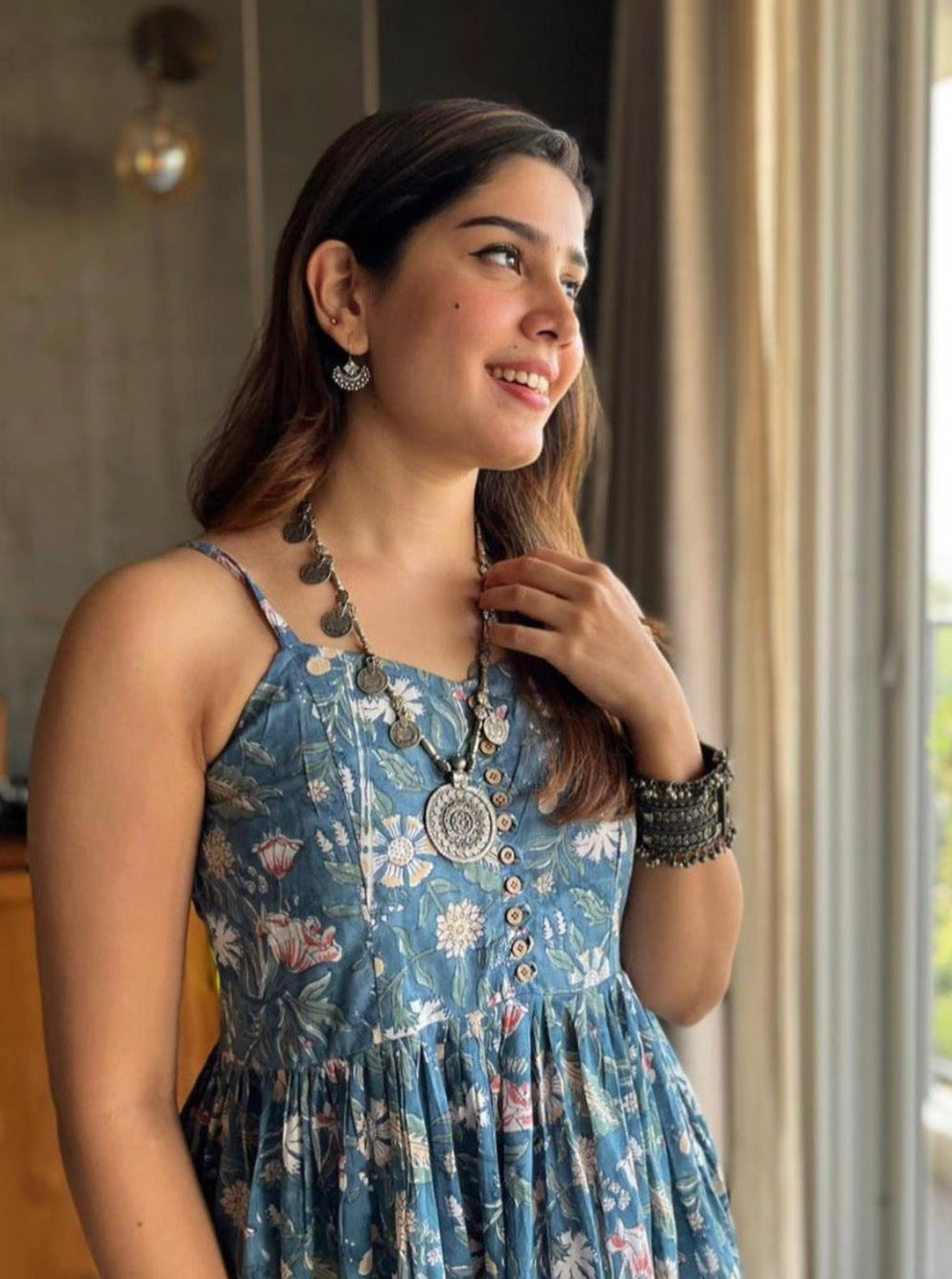 Look fabulous on all your vacation photos. Here is the perfect blue strappy maxi dress
for your summer vacation. Shop Now! choose style and comfort this summer. 