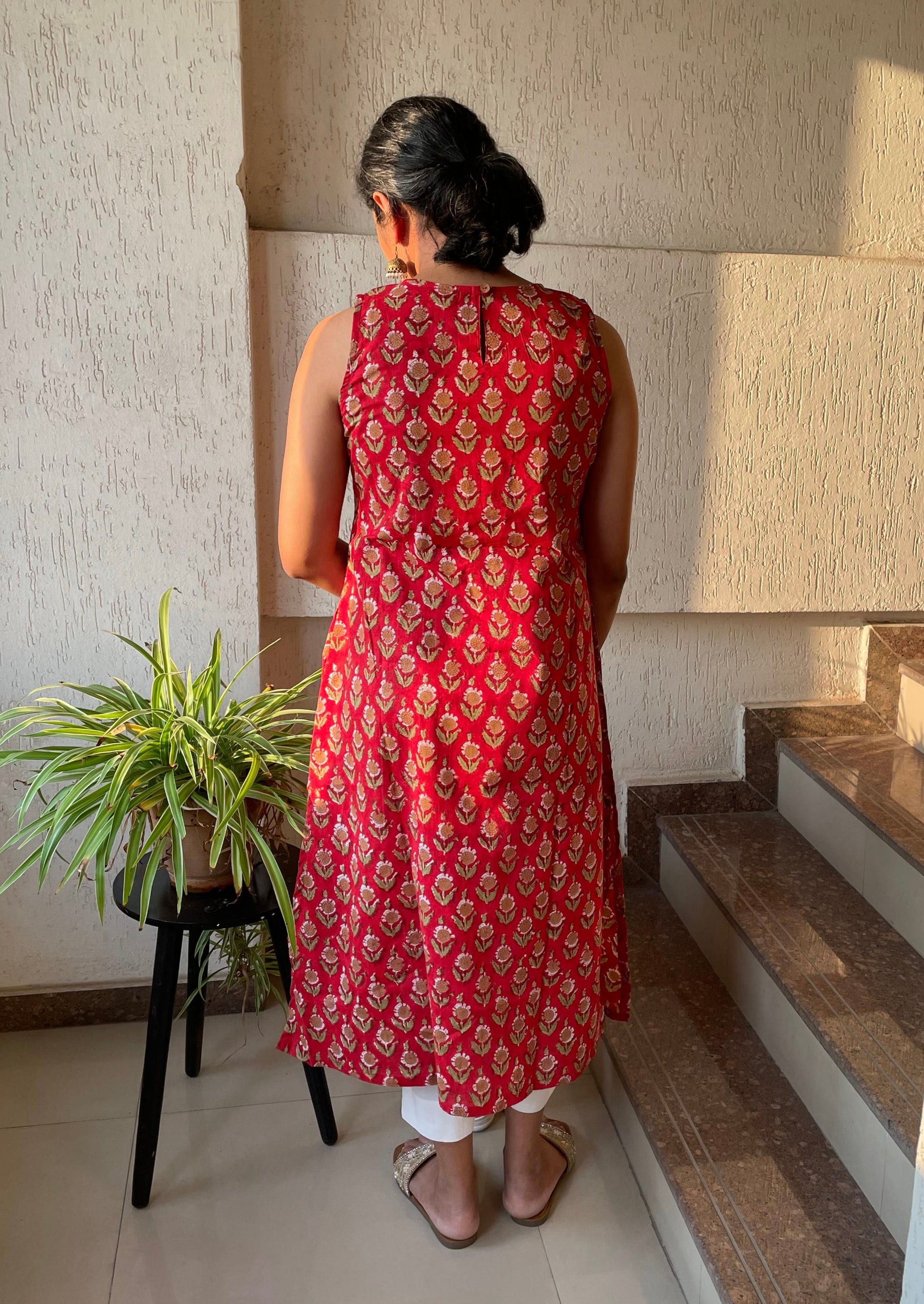 hand block printed halter neck kurta for women.